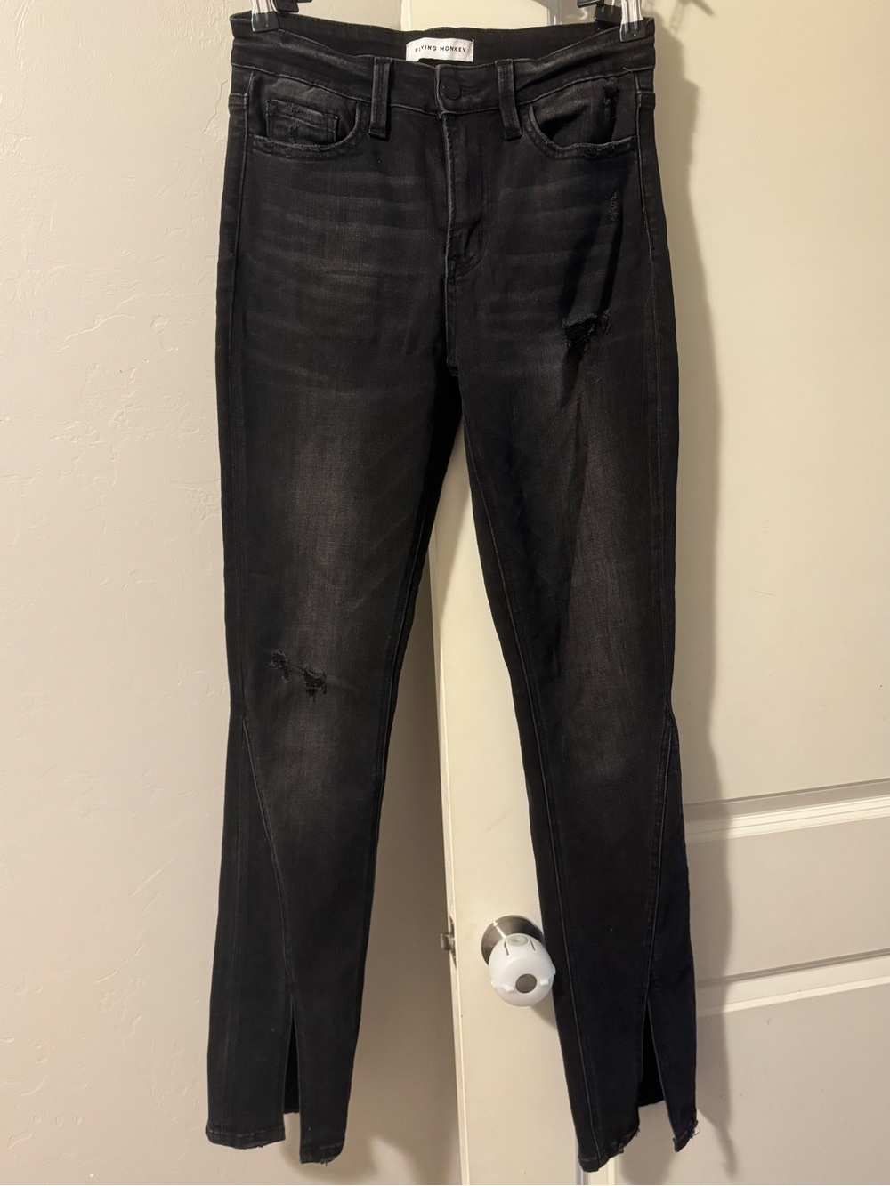 Flying Monkey black label distressed jeans size 27